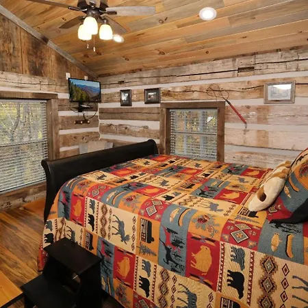 Barnwood Ridge Villa Gatlinburg Exterior photo